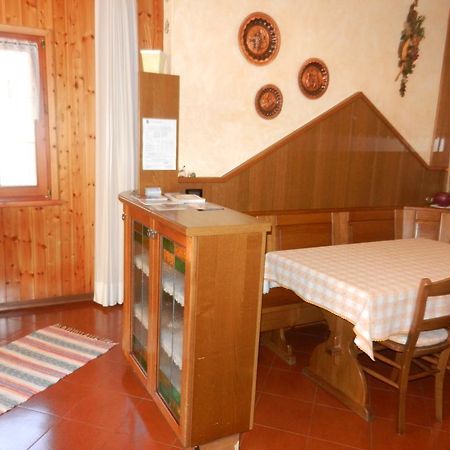 Casa Elda Leilighet Isolaccia Eksteriør bilde
